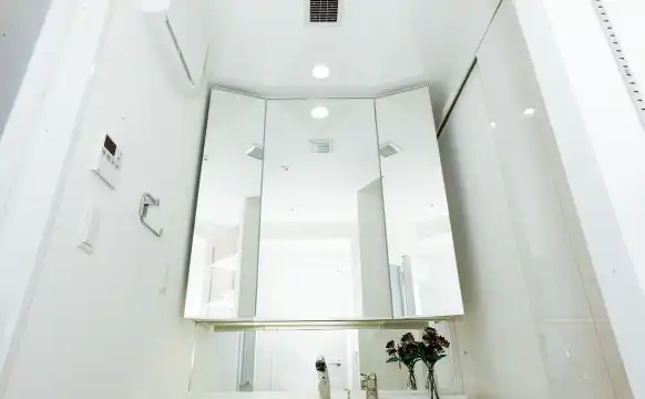 三面鏡収納