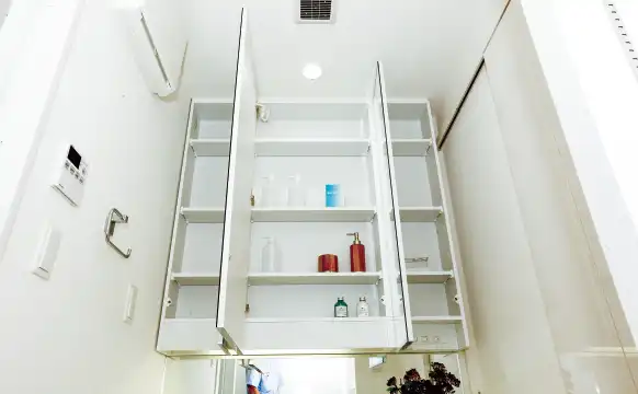 三面鏡収納